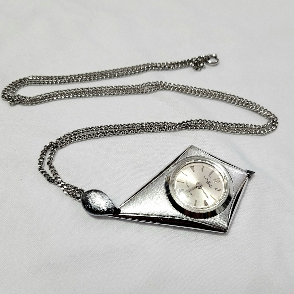 • vintage sheffield pendant watch •